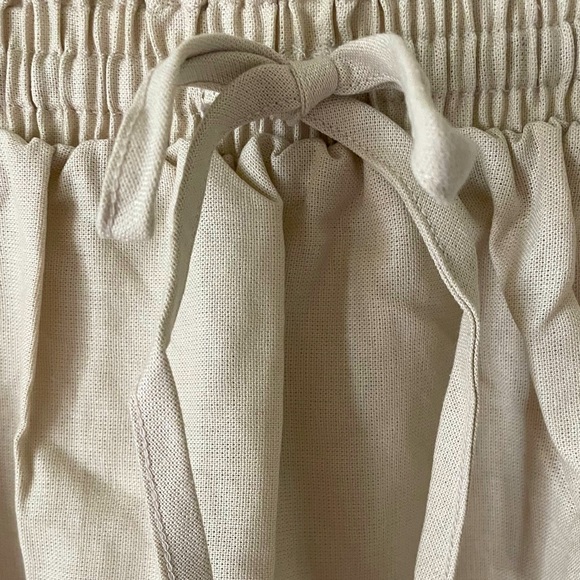 Beige Ruffle Mini Skirt Size XL - Picture 5 of 6